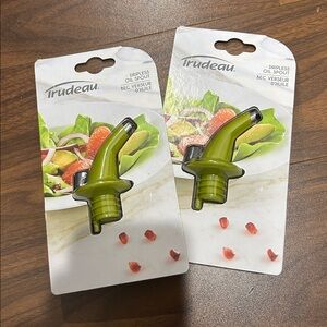 Trudeau Dripless Oil Spout Set Up Two